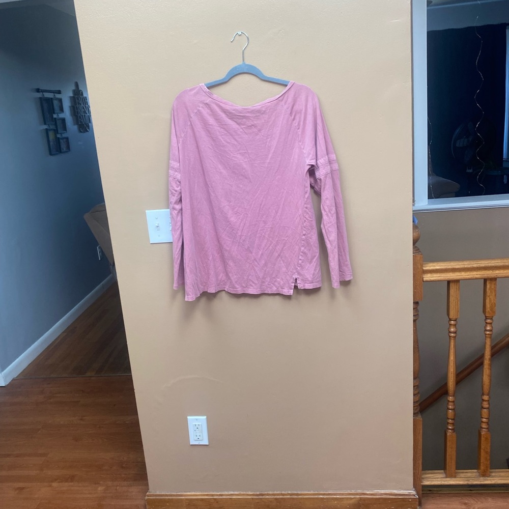 Long sleeve pink shirt